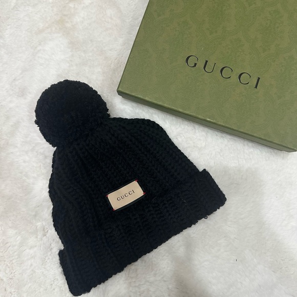 GUCCI  black beanie - Picture 4 of 7
